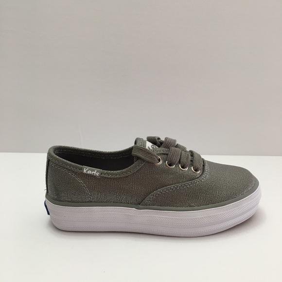 Keds Girls Triple Season Low Top Sneaker Silver - Picture 3 of 7